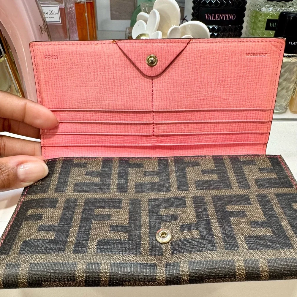Fendi Zucca Wallet - Picture 5 of 13
